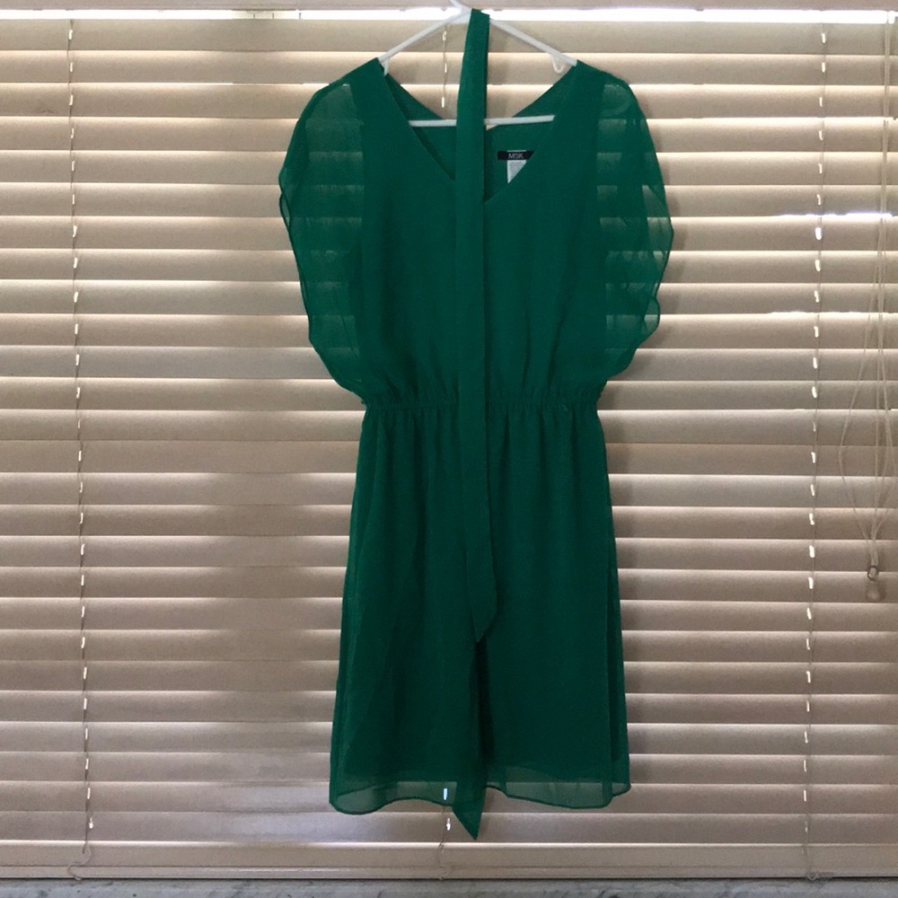 Green dress, Size 8.